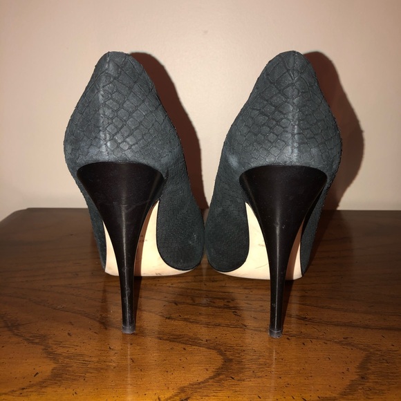 Giuseppe Zanotti Lizzard Black Pumps - Picture 2 of 8